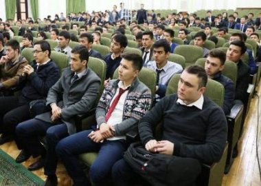 Давра суҳбати ўтказилди