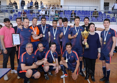 Мини футбол(футзал) бўйича турнир якунланди 