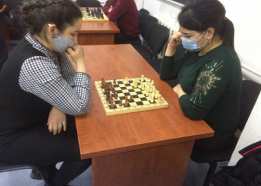 Филиалда спорт мусобақаси