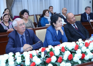 “Конституция – юртимизда янги ҳаёт, янги жамият барпо этишнинг ҳуқуқий пойдевори”