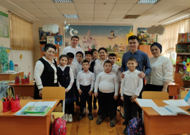 Болаларга шодлик улашилди