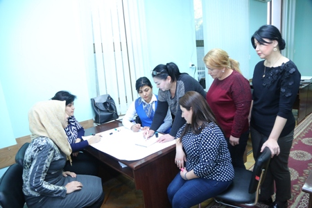 Хотин-қизлар комиссияларининг ҳуқуқий саводхонлиги оширилди